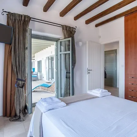 Villa Faragas Luxury Retreat Views *