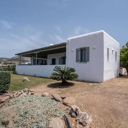 Faragas Luxury Retreat Views *